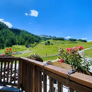 Hotel Le Balcon Des Ecrins, Réallon